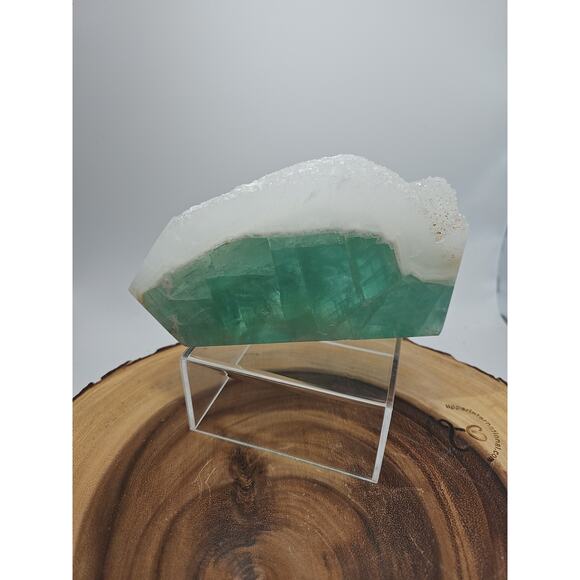 Fluorite Crystal 2.71lbs - Picture 4 of 12